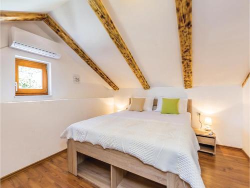 Two-bedroom Holiday Home In Sv.juraj