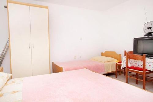 Apartments By The Sea Tkon (pasman) - 698
