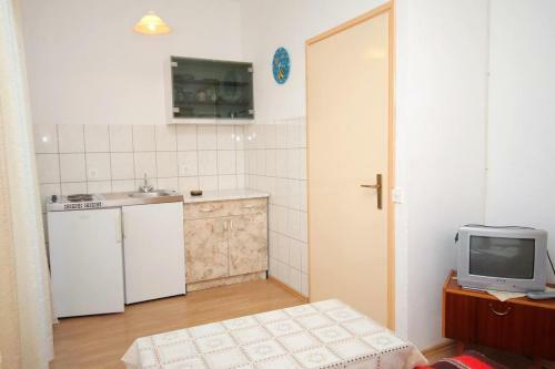 Apartments By The Sea Tkon (pasman) - 5840