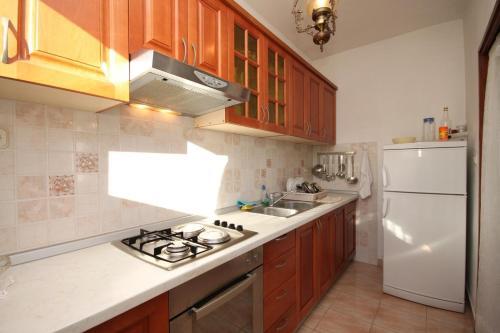 Apartments By The Sea Tkon (pasman) - 8410