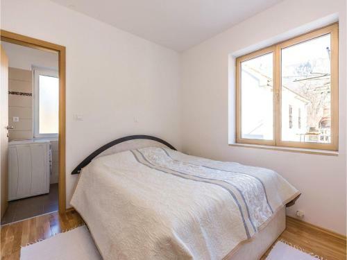 One-bedroom Apartment In Tribalj