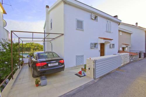 Beachfront Villa Tribunj