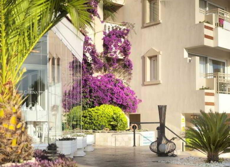 Apartamentos Hotel Carina
