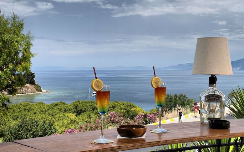 Apartamentos Hotel Carina