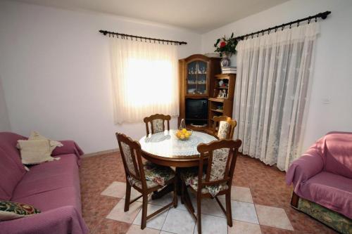 Apartment Businci 5256b