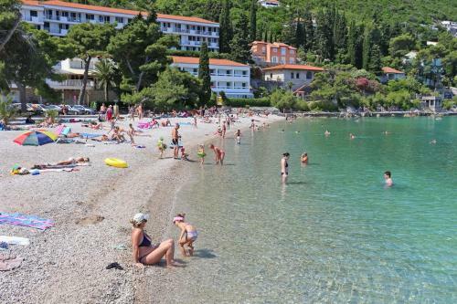 Apartments With A Parking Space Trpanj (peljesac) - 10180