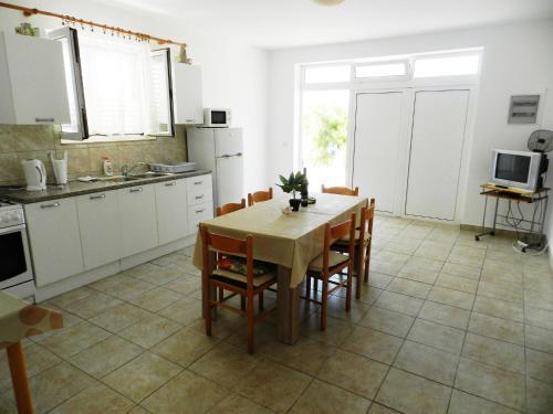 Apartment Divna