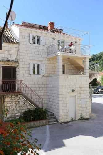Apartment Trstenik 10119b