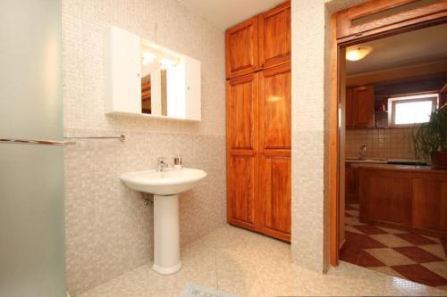 Apartment Ugljan 8239d