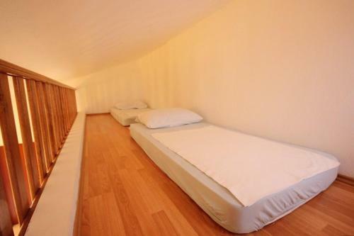 Apartments With A Parking Space Kraj (pasman) - 8259