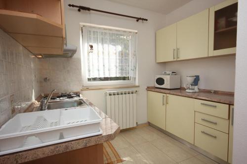 Apartment Valica 7122c