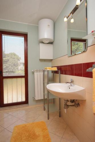 Apartments By The Sea Umag - 2549