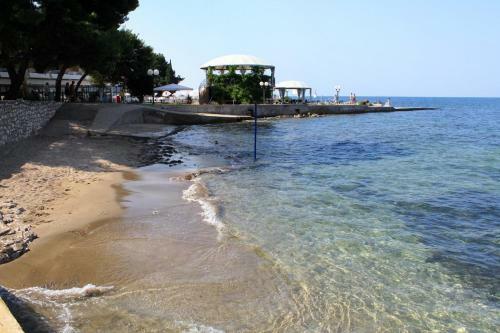 Apartments By The Sea Umag - 2549
