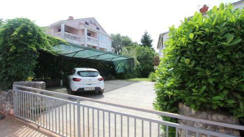 Malinska Apartment 14
