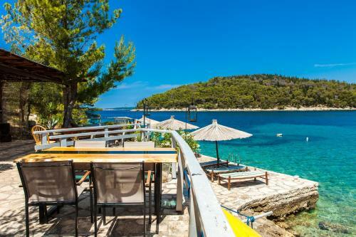 Pebble Bay Paradise House