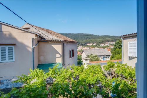 Apartments Ivna