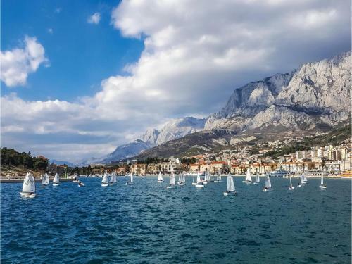One-bedroom Apartment Makarska With Sea View 04
