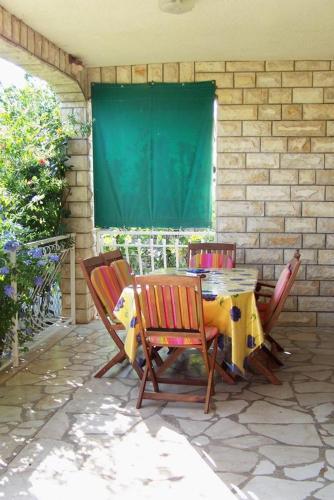 Apartments By The Sea Vinisce (trogir) - 4288