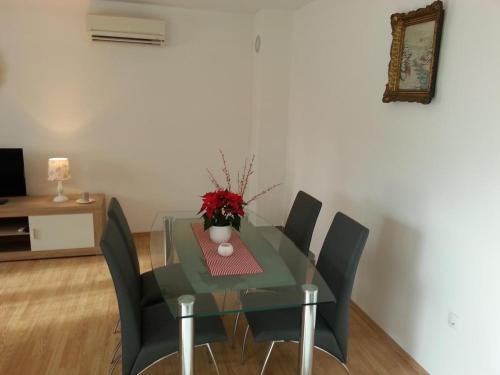 Apartments By The Sea Vinisce (trogir) - 13775