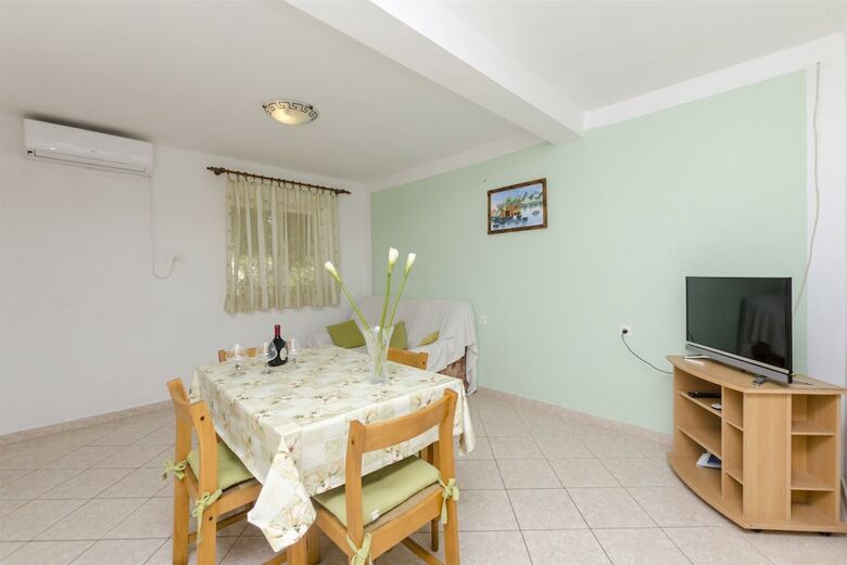 Apartamentos House Marin