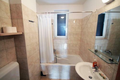 Apartments Jakov