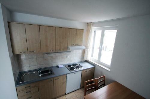 Apartments Jakov
