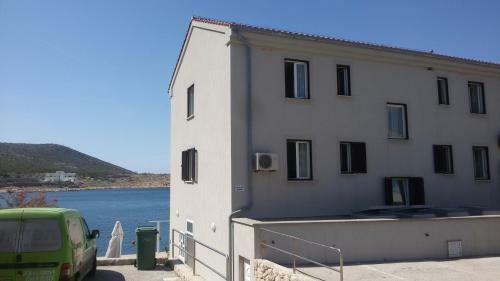 Apartments Jakov