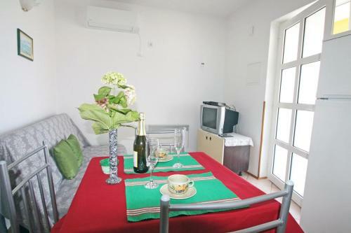 Apartment Vinjerac 5824b