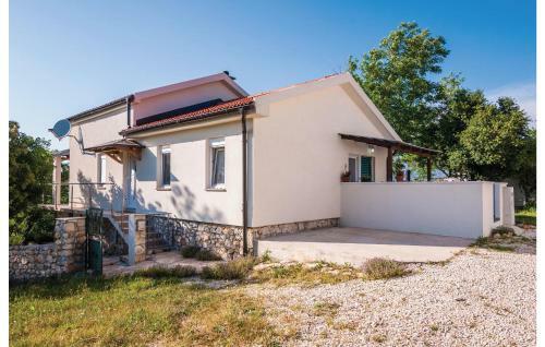 Two-bedroom Apartment In Vinjerac