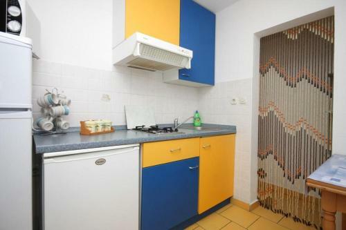 Apartment Vinjerac 6144c