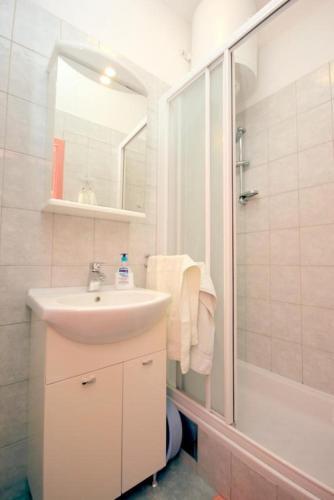 Apartment Vis 8872b