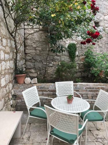 Palazzo Apartment