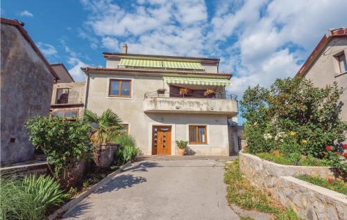 One-bedroom Apartment In Viskovo