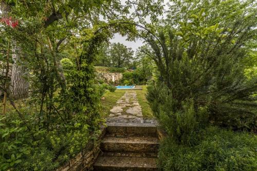 Villa Katarina&luka With Beautiful Garden And Pool
