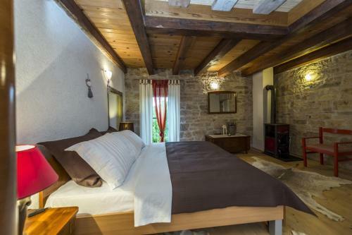 Villa Katarina&luka With Beautiful Garden And Pool