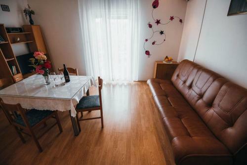 Apartments With A Parking Space Vodice - 15734