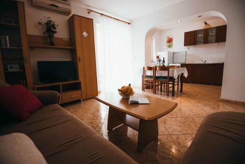 Apartments With A Parking Space Vodice - 15734