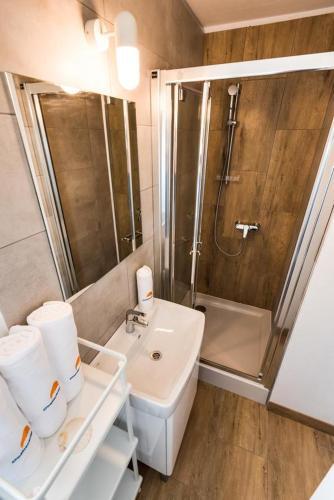 Seaside Apartments With A Swimming Pool Vodice - 16362