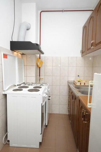 Apartments With A Parking Space Peroj (fazana) - 7516
