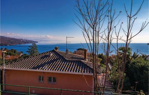 Four-bedroom Holiday Home In Volosko