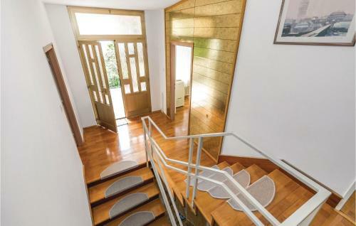 Four-bedroom Holiday Home In Volosko