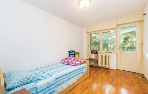 Four-bedroom Holiday Home In Volosko