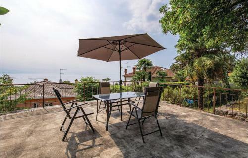 Four-bedroom Holiday Home In Volosko