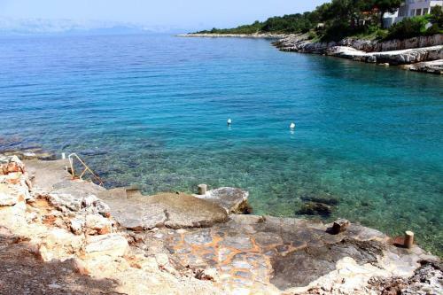 Apartments By The Sea Basina (hvar) - 8749