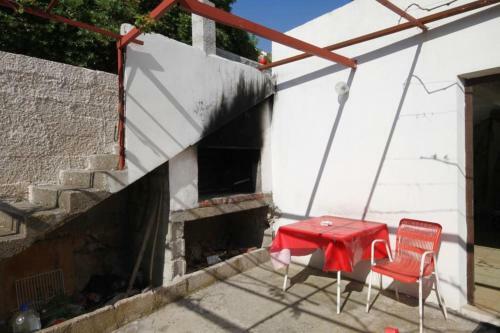 Apartments By The Sea Basina (hvar) - 8749