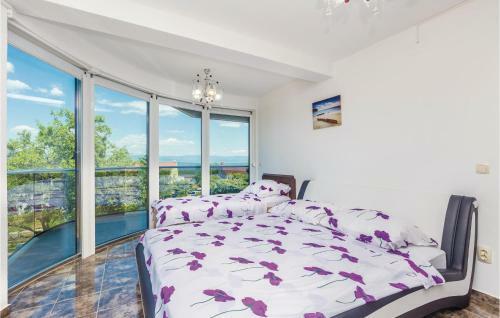 Two-bedroom Apartment In Vrh
