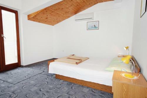 Apartments With A Parking Space Vrsi - Mulo (zadar) - 5796