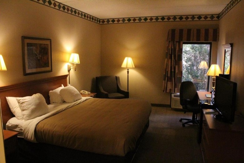 Hotel Comfort Inn Fiesta At Six Flags
