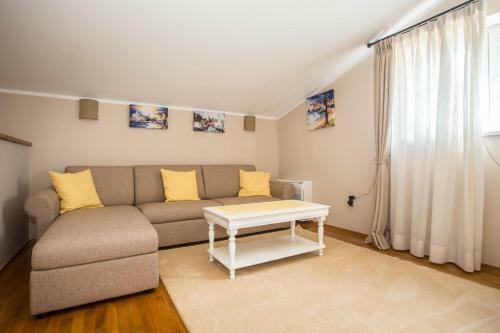 Hostal Apartment Complex Villa Andrea