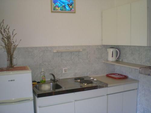 Hostal Pansion Adria Haus
